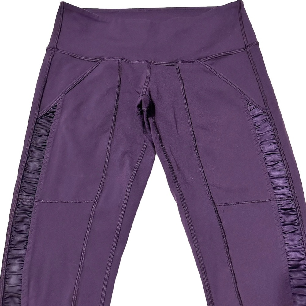 Lululemon Athletic Leggings - Purple w/Ruched Trim Down Legs and Pockets - 6